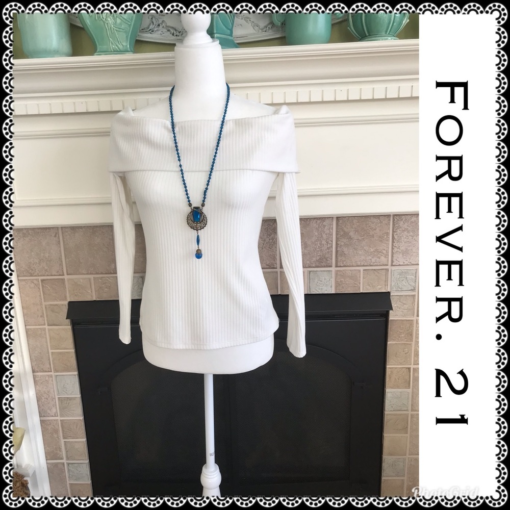 Pick 3 fo $9 Forever 21, off shoulder top, size M